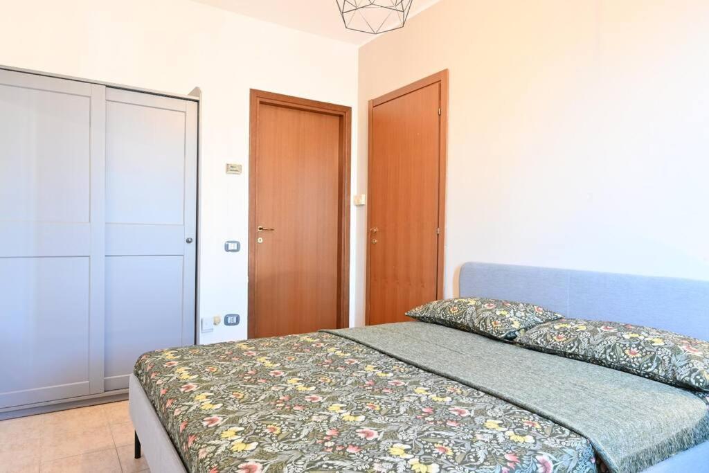 Guest Planet - Zona Bicocca Intero Appartamento Mailand Exterior foto